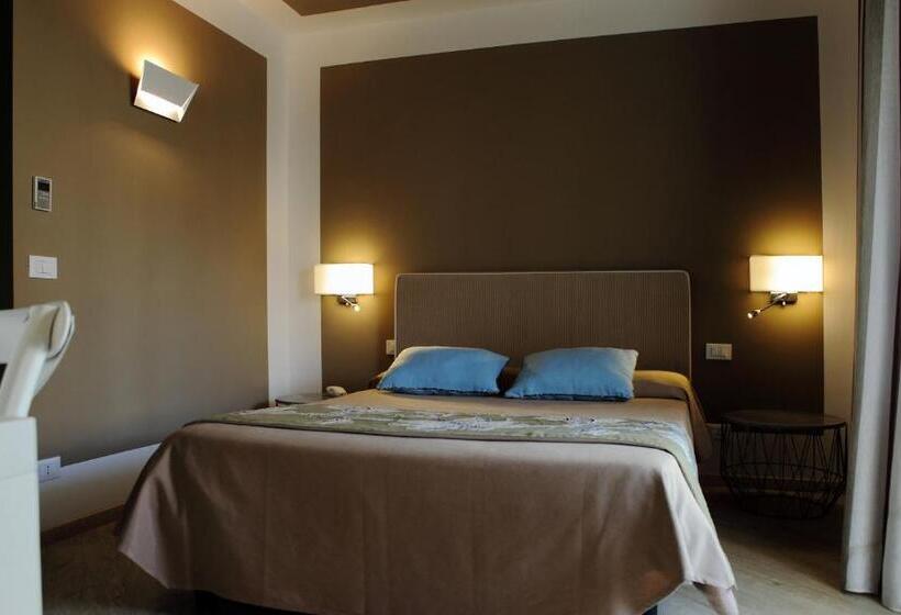 스탠다드 룸, Aegusa