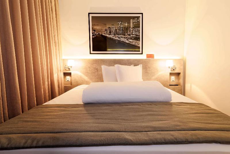 스탠다드 룸, Aegusa