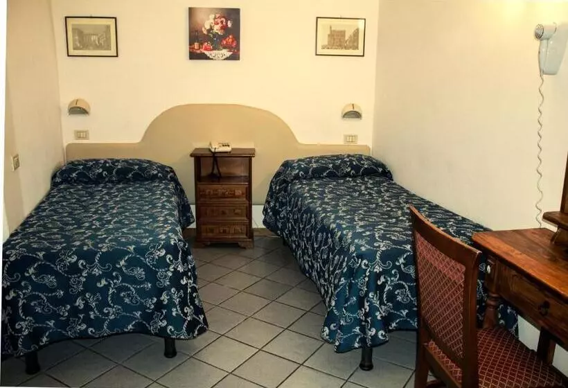 スタンダードルーム, Albergo Umbria