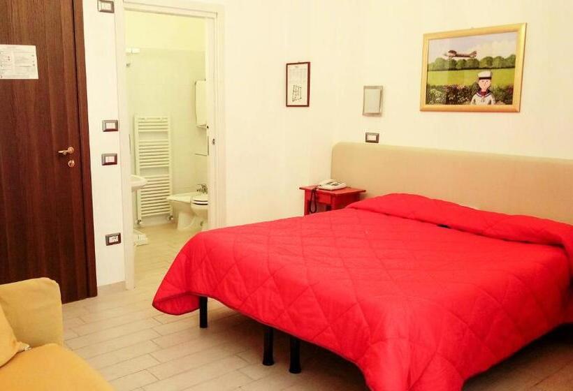 스탠다드 트리플 룸, Albergo Umbria