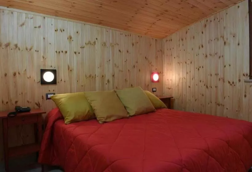 スタンダードトリプルルーム, Albergo Umbria