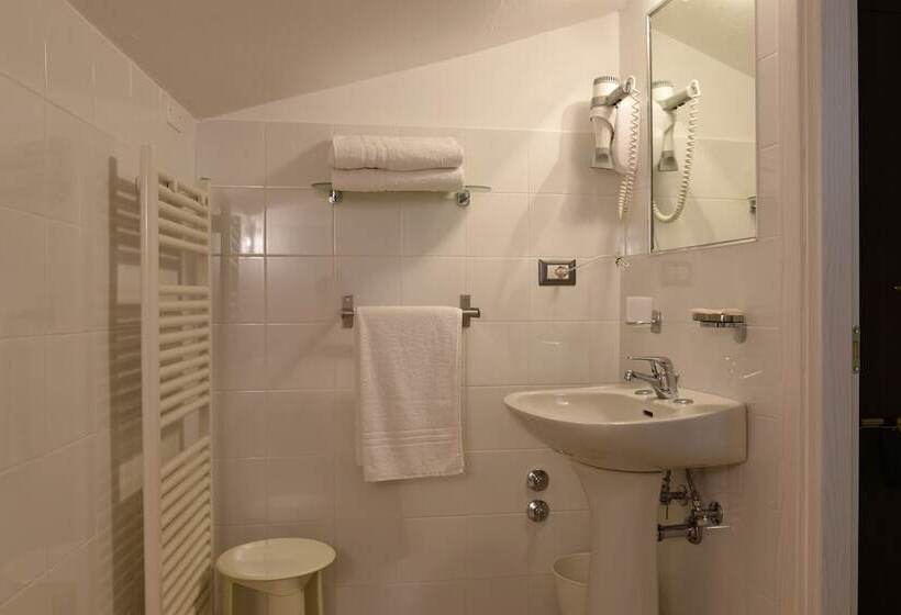 חדר סטנדרט, Albergo Umbria