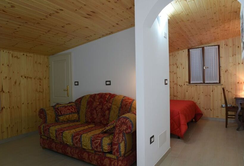 חדר סטנדרט לשלושה, Albergo Umbria