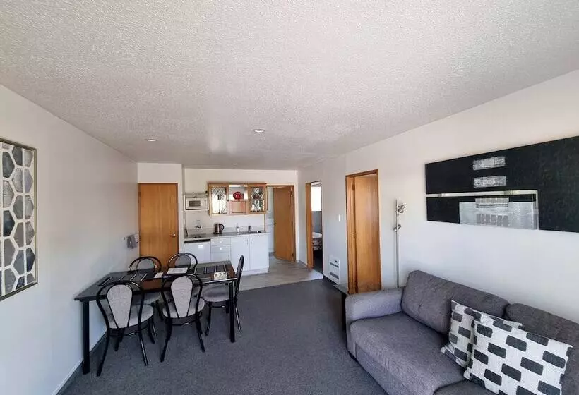 ２ベッドルームアパートメント, Asure Highpark Motor Inn