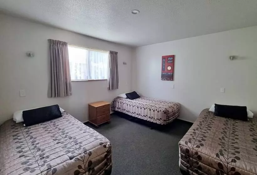 ２ベッドルームアパートメント, Asure Highpark Motor Inn