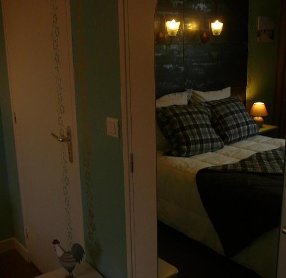 غرفة قياسية فردية, Au Soleil d'Or