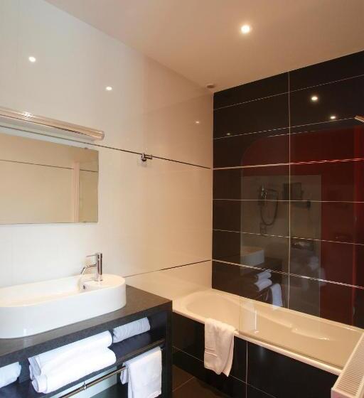 Номер Престиж, Château De La Barbinière