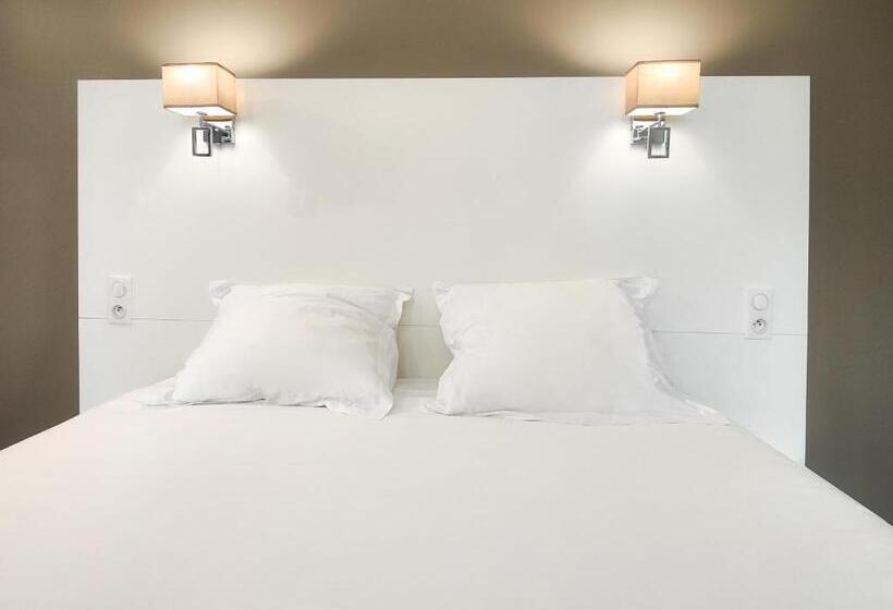 Номер Стандарт, Château De La Barbinière