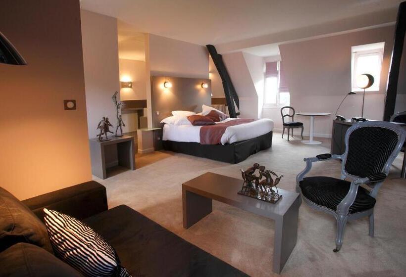 Полулюкс, Château De La Barbinière