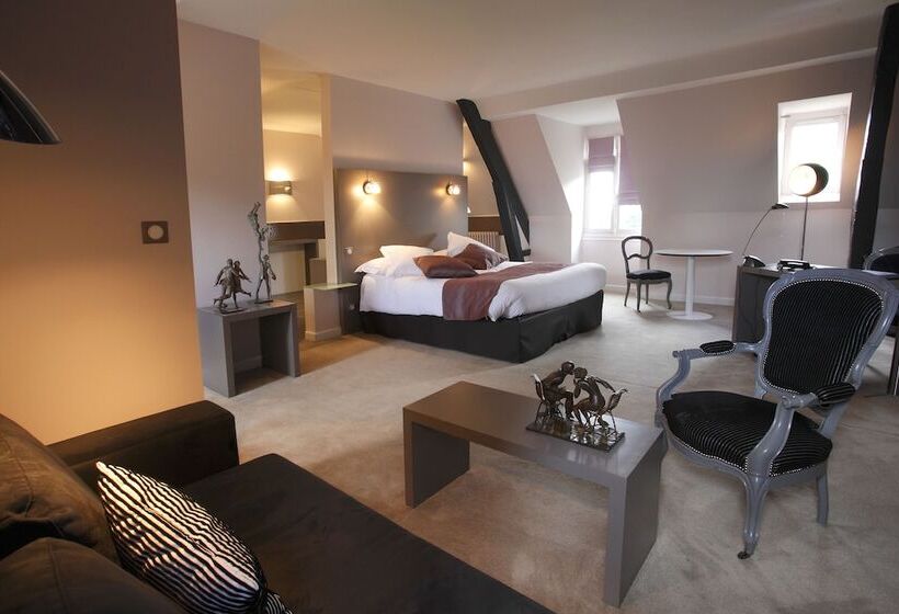 Полулюкс, Château De La Barbinière