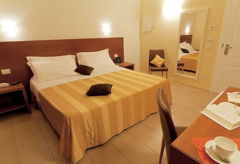 חדר סטנדרט, Cluentum