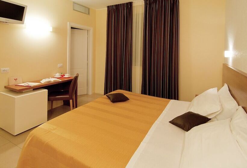 חדר סטנדרט, Cluentum