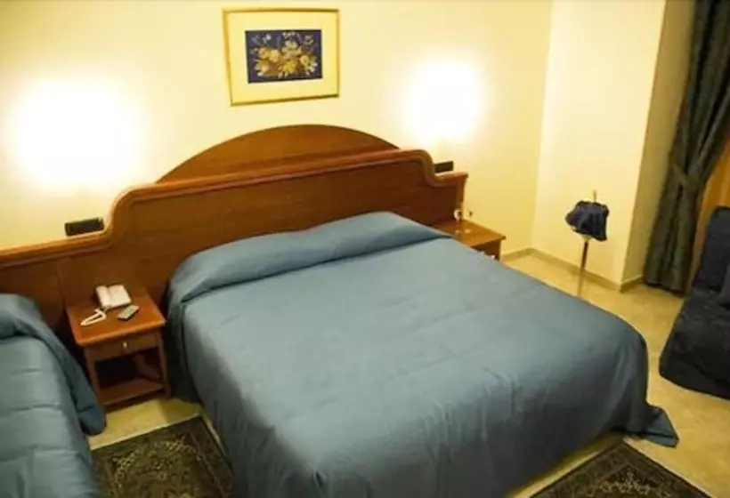 スタンダード４人部屋, Duca Di Calabria