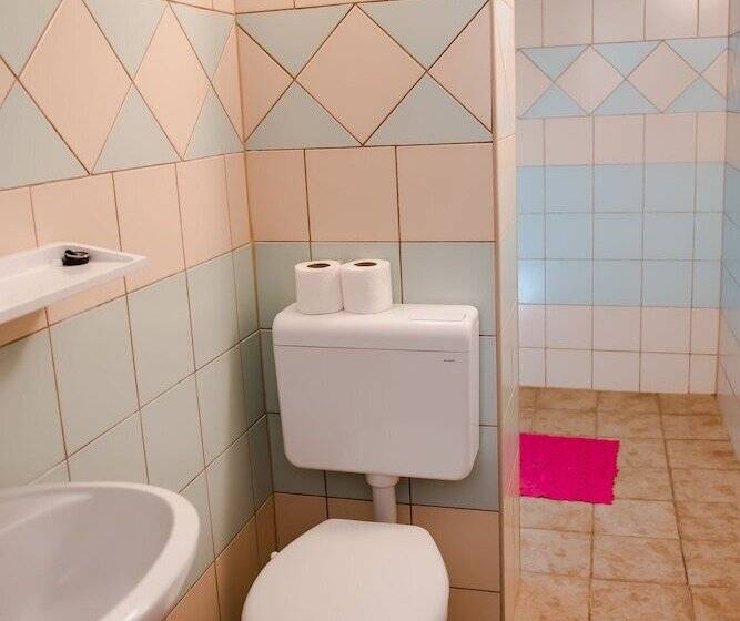 اتاق استاندارد, Family Guesthouse In Forest Ana & Stjepan Nikolić