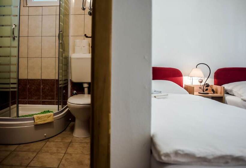 اتاق استاندارد, Family Guesthouse In Forest Ana & Stjepan Nikolić