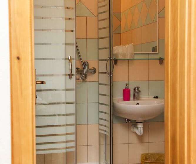 اتاق استاندارد, Family Guesthouse In Forest Ana & Stjepan Nikolić