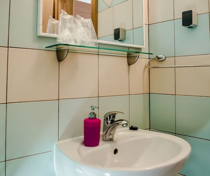 اتاق استاندارد یک نفره, Family Guesthouse In Forest Ana & Stjepan Nikolić