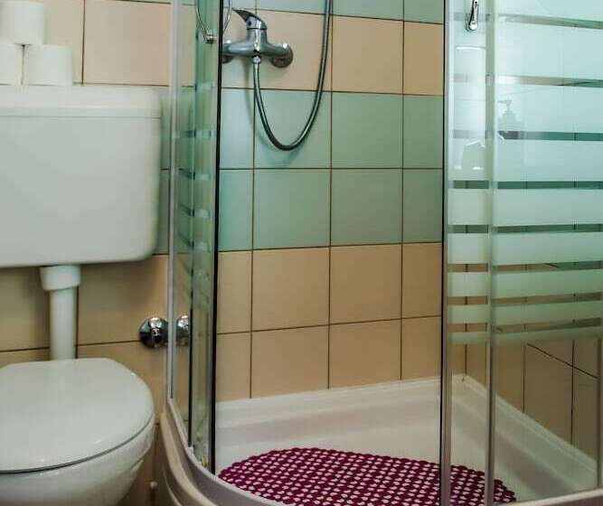 اتاق استاندارد یک نفره, Family Guesthouse In Forest Ana & Stjepan Nikolić