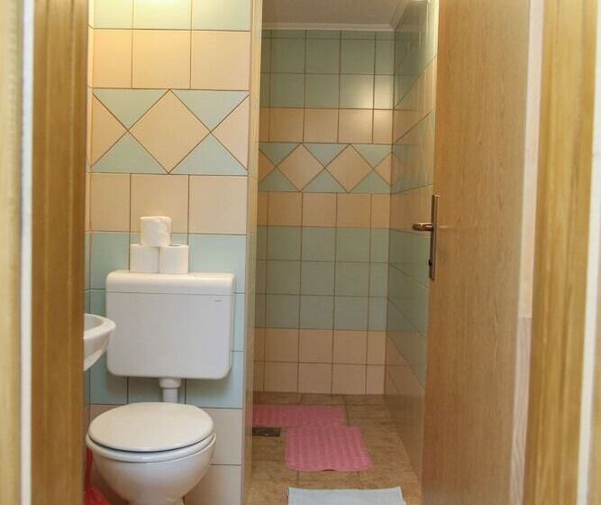 اتاق استاندارد, Family Guesthouse In Forest Ana & Stjepan Nikolić