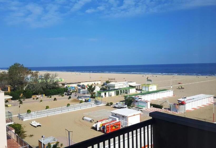 اتاق کلاسیک سه تخته, Ghirlandina