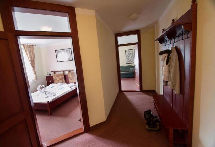 סוויטה, Golfer