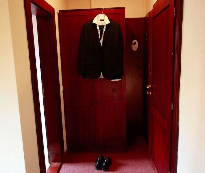 חדר סטנדרט יחיד, Golfer