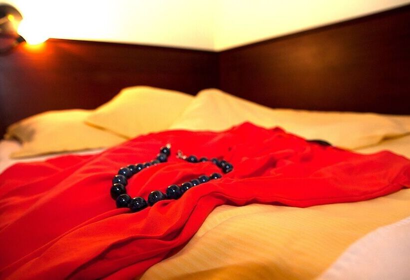 חדר סטנדרט יחיד, Golfer