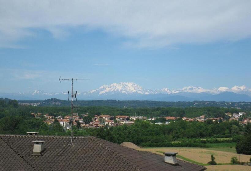 חדר סטנדרט לשלושה, La Collina