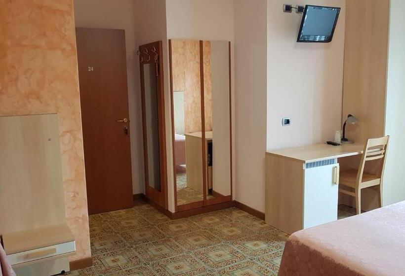 Номер Стандарт Трехместный, La Collina