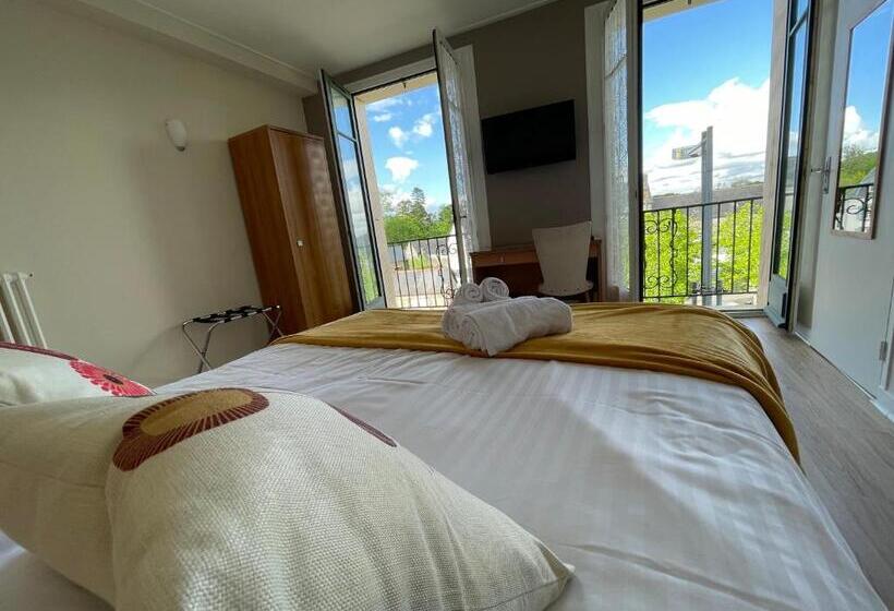 标准间, Le Relais De La Place