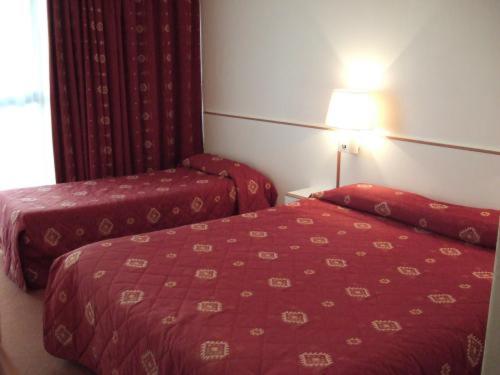 غرفة قياسية ثلاثية, Hôtel Restaurant Pavillon Carina