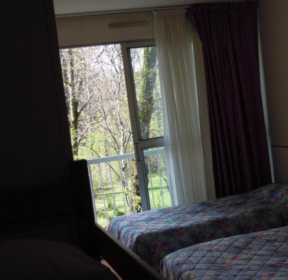 غرفة عائلية, Hôtel Restaurant Pavillon Carina