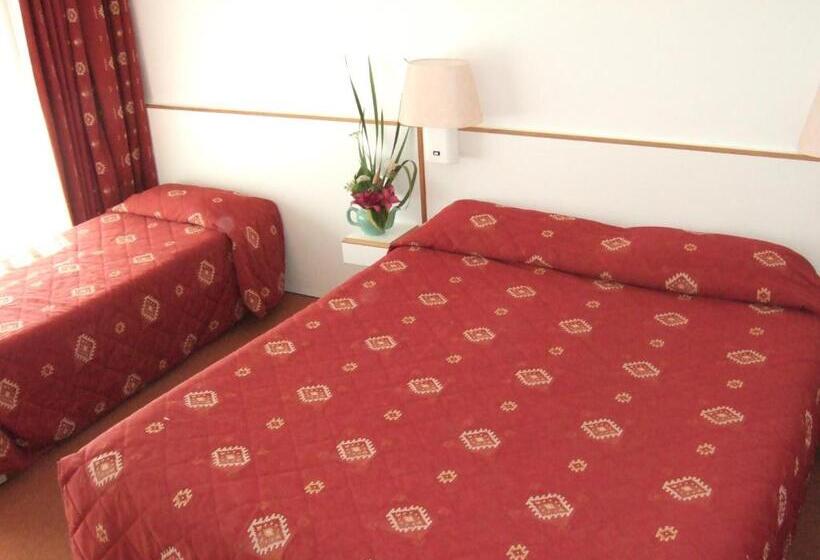 غرفة كلاسيكية فردية, Hôtel Restaurant Pavillon Carina