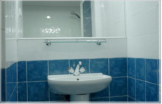 اتاق استاندارد سه نفره, Rila