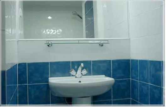 اتاق استاندارد سه نفره, Rila