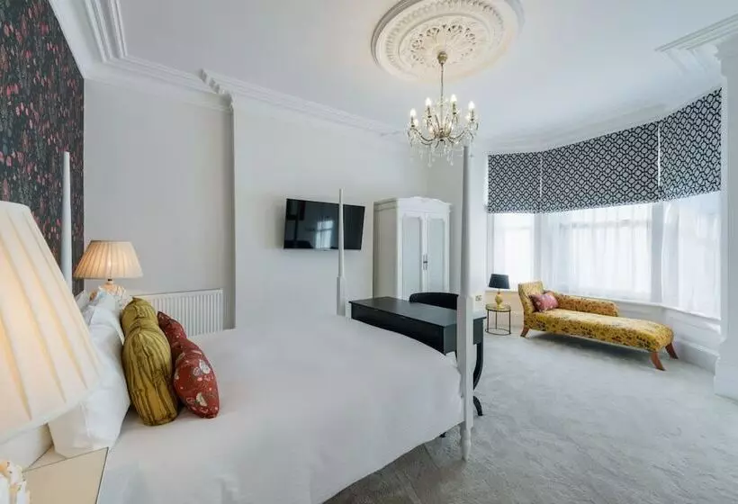 キングサイズベッドのスーペリアルーム, The Clarence Boutique Rooms