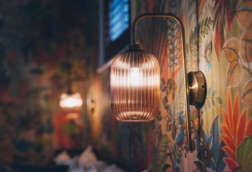 חדר אקזקיוטיב חדר קינג, The Clarence Boutique Rooms