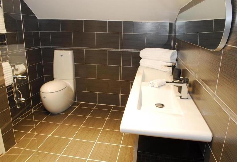 חדר סופריור עם מיטת קינג, The Clarence Boutique Rooms