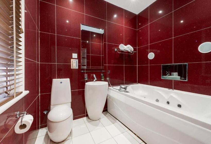 חדר סטנדרט עם מיטת קינג, The Clarence Boutique Rooms