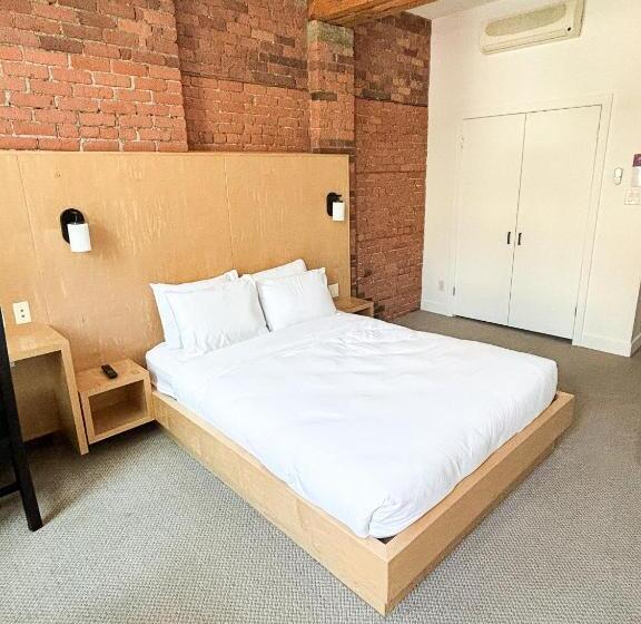 스탠다드 룸, The Franklin