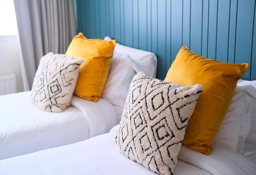 スタンダードルーム, The Martello