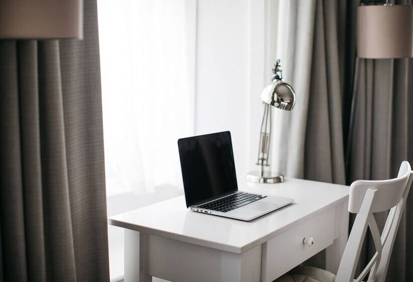 スタンダードルーム, The Martello