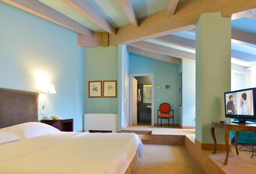 주니어 스위트 호수 전망, Villa Miravalle