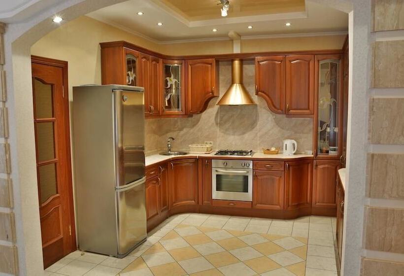 이코노미 스튜디오, Apartments Nevskaya Classica