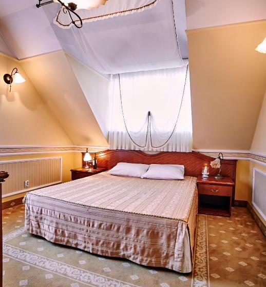 Люкс, Villa Royal