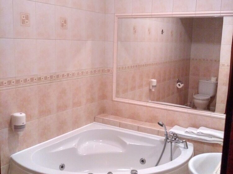 اتاق پرمیوم, Villa Royal