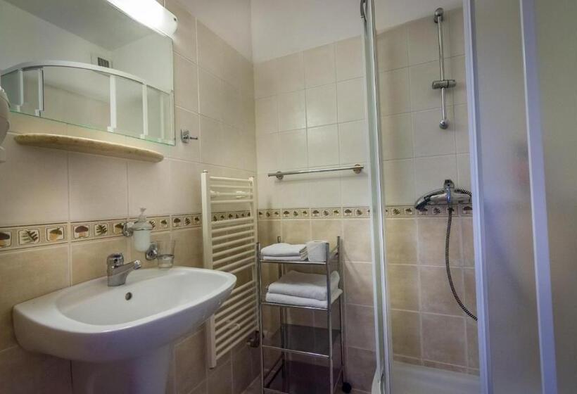 スイート, Villa Siesta