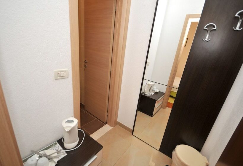 スタンダードシングルルーム, Apartments & Rooms Villa Maslina