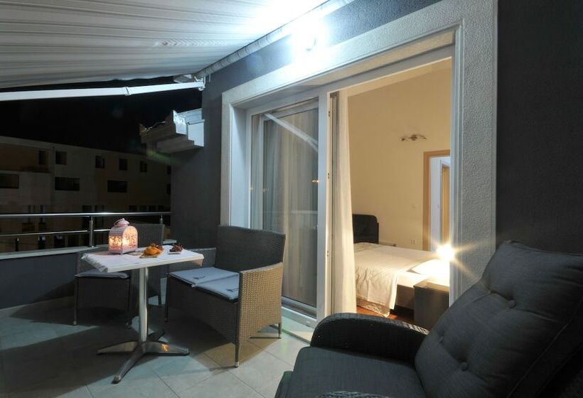 バルコニー付きスタンダードルーム, Apartments & Rooms Villa Maslina