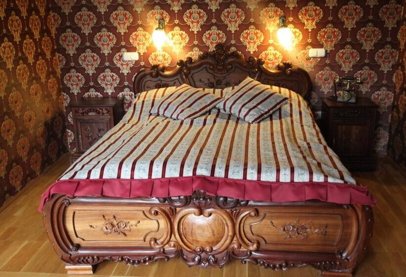 Люкс, Fried Kastély Hotel Simontornya